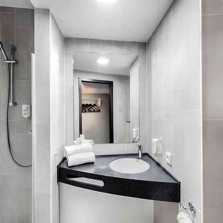 Freiburg-west Hotel 3*