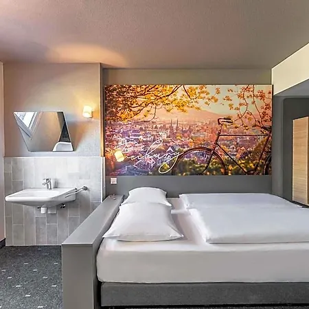 Freiburg-west Отель 3*