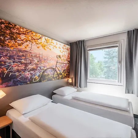 Freiburg-west Отель