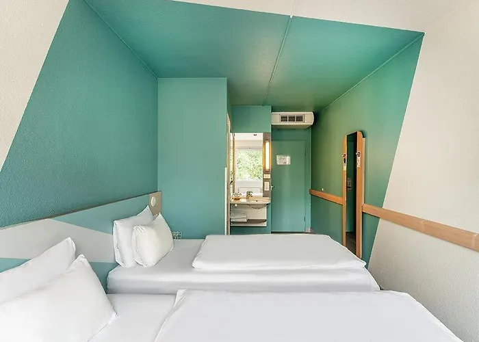 Szálloda Freiburg-west 3*